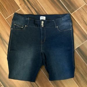 Rebel Wilson Jeggings 4 Way Stretch